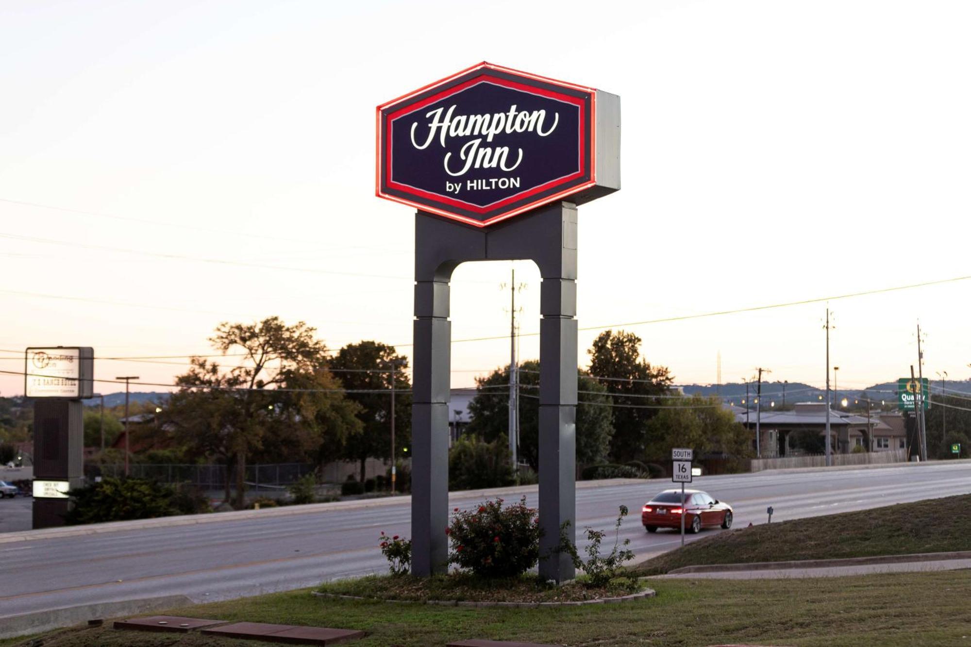 Hampton Inn Kerrville Exterior foto